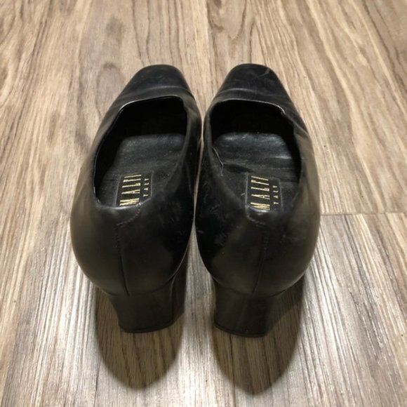 Amalfi Made In Italy leather square toe Heels‎ - Picture 3 of 6